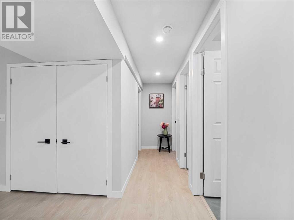 Single Family House Bungalow for Sale in  Huntercrest Road NW Huntington Hills Calgary 