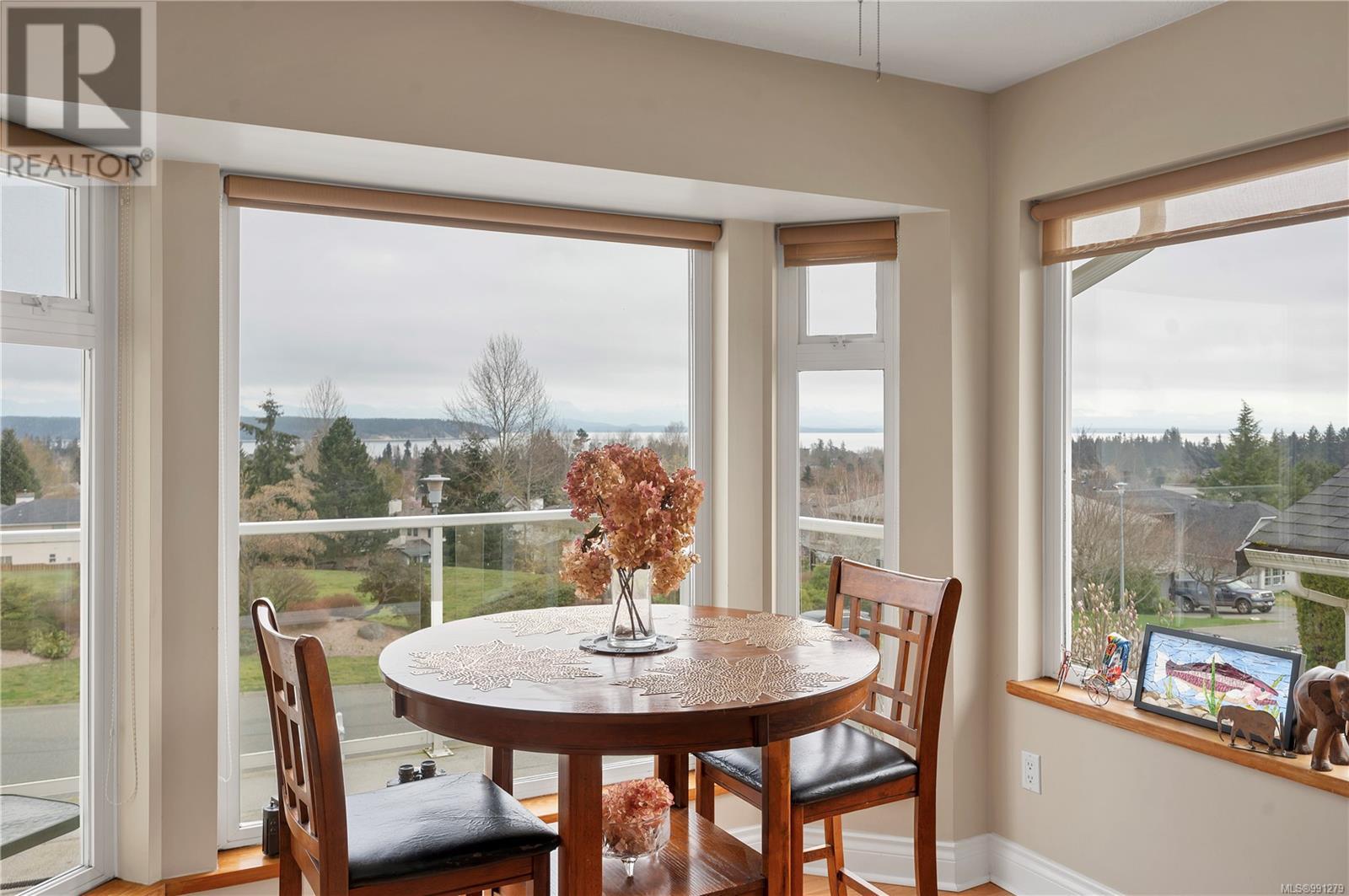 749 Bowen Dr, Campbell River real estate listing 991279