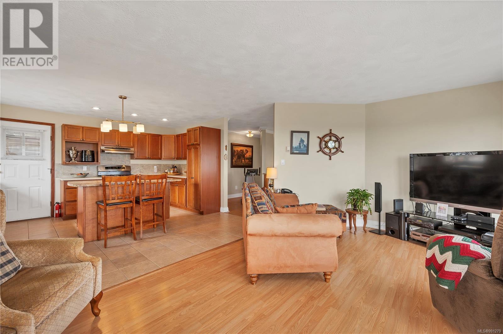749 Bowen Dr, Campbell River real estate listing 991279