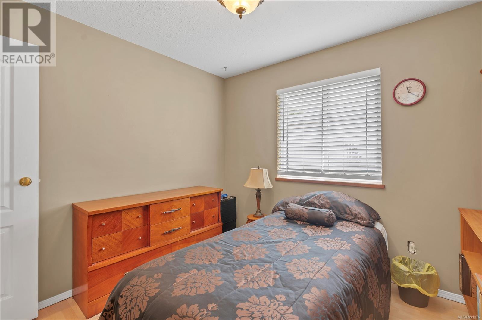 749 Bowen Dr, Campbell River real estate listing 991279