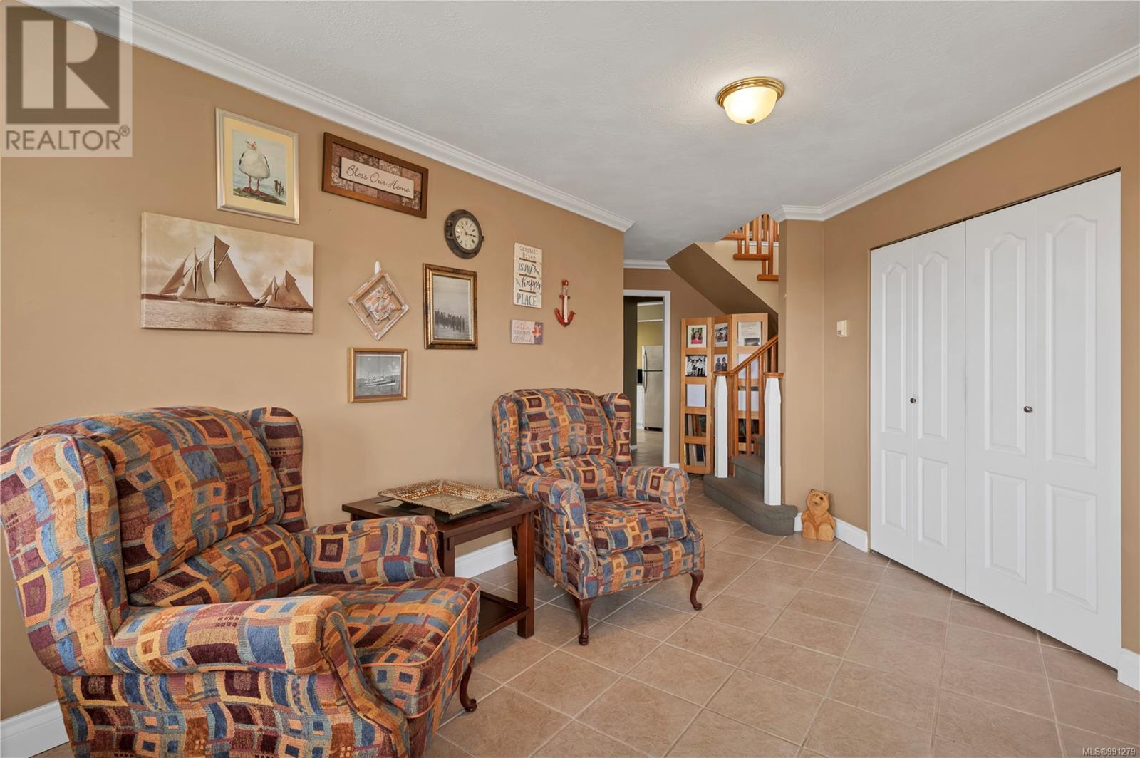 749 Bowen Dr, Campbell River real estate listing 991279