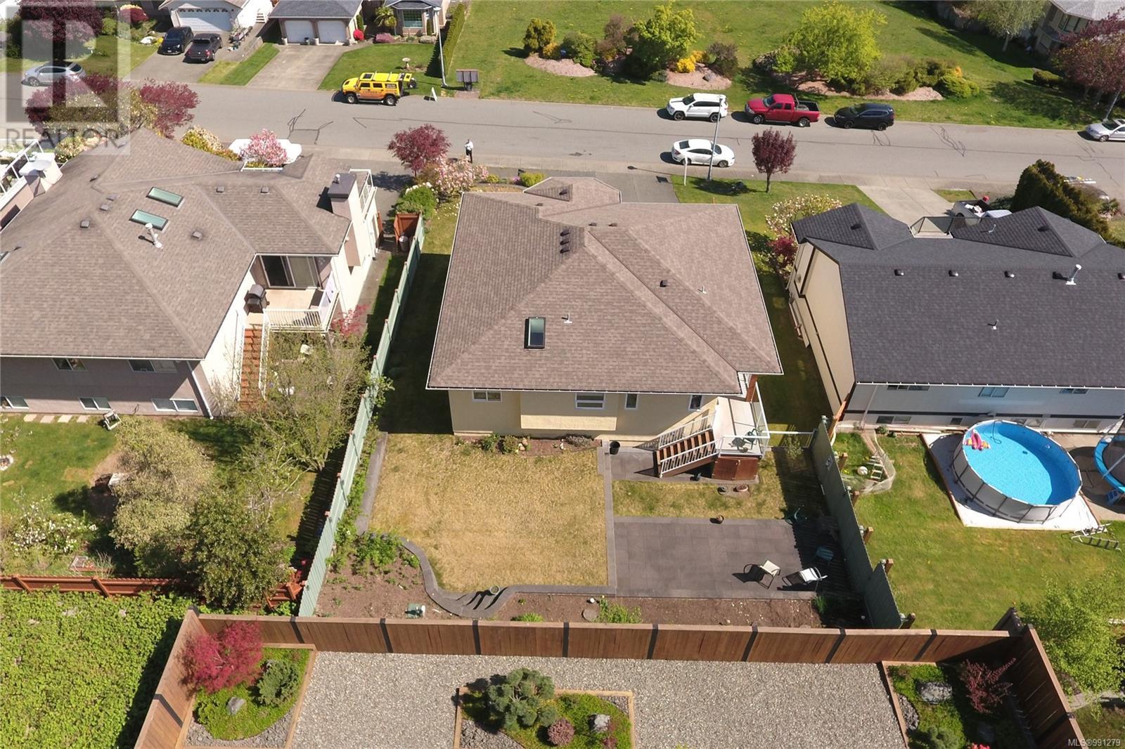 749 Bowen Dr, Campbell River real estate listing 991279