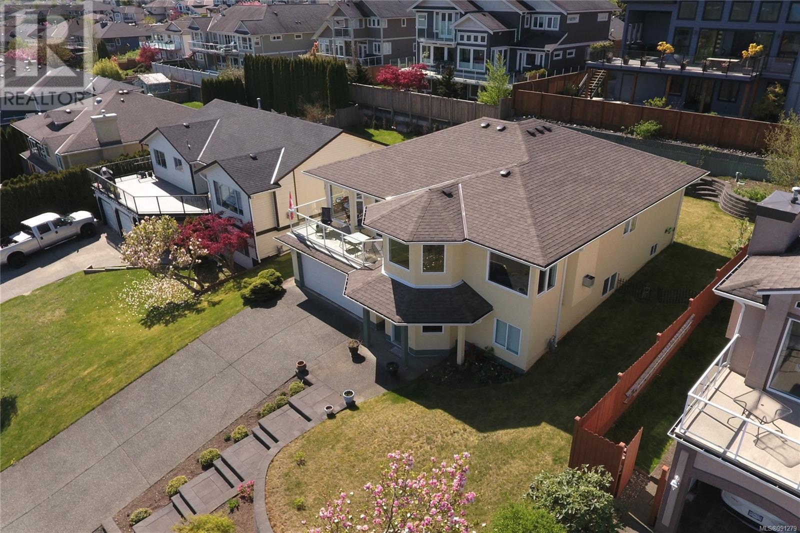 749 Bowen Dr, Campbell River real estate listing 991279