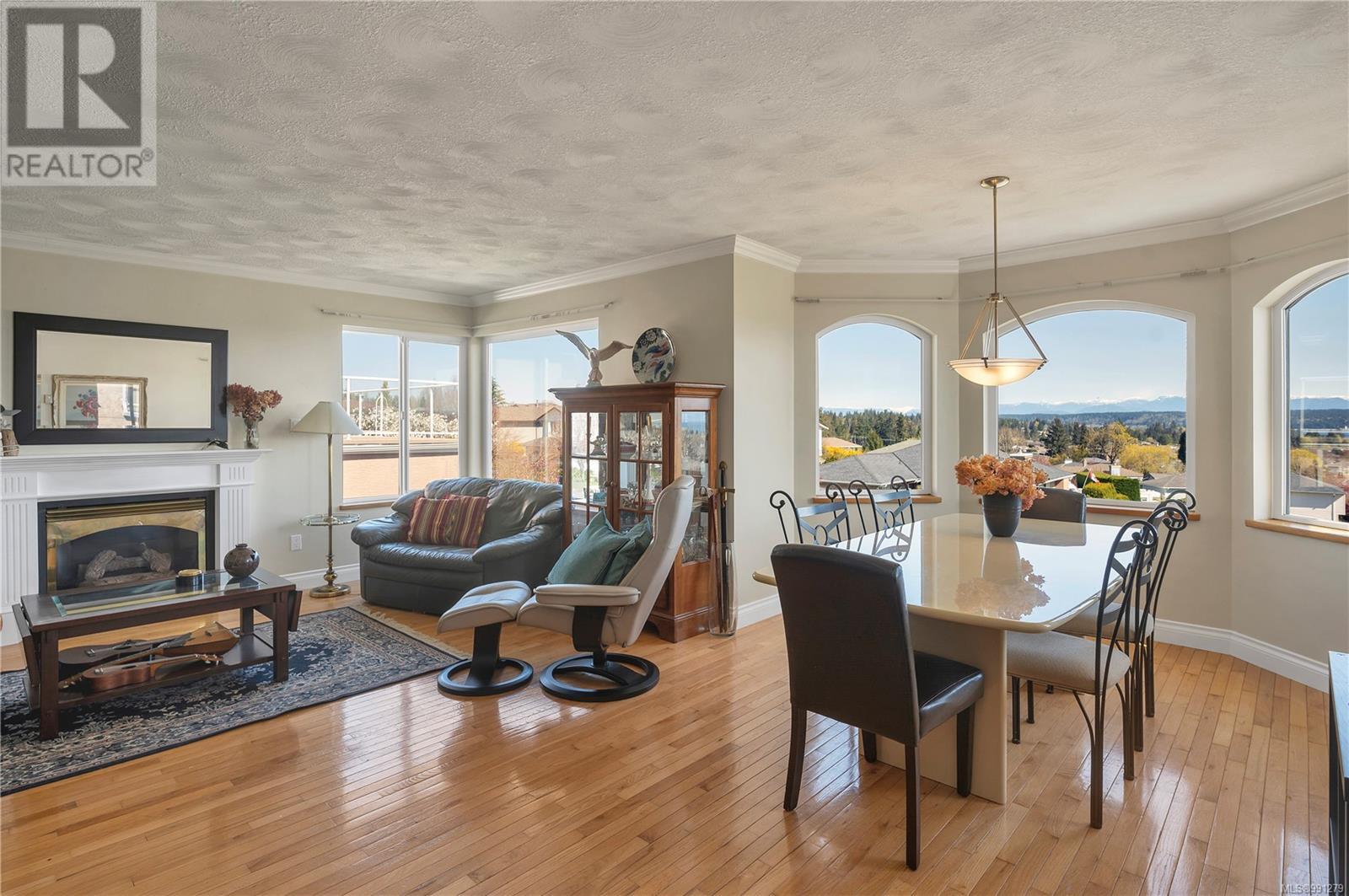 749 Bowen Dr, Campbell River real estate listing 991279