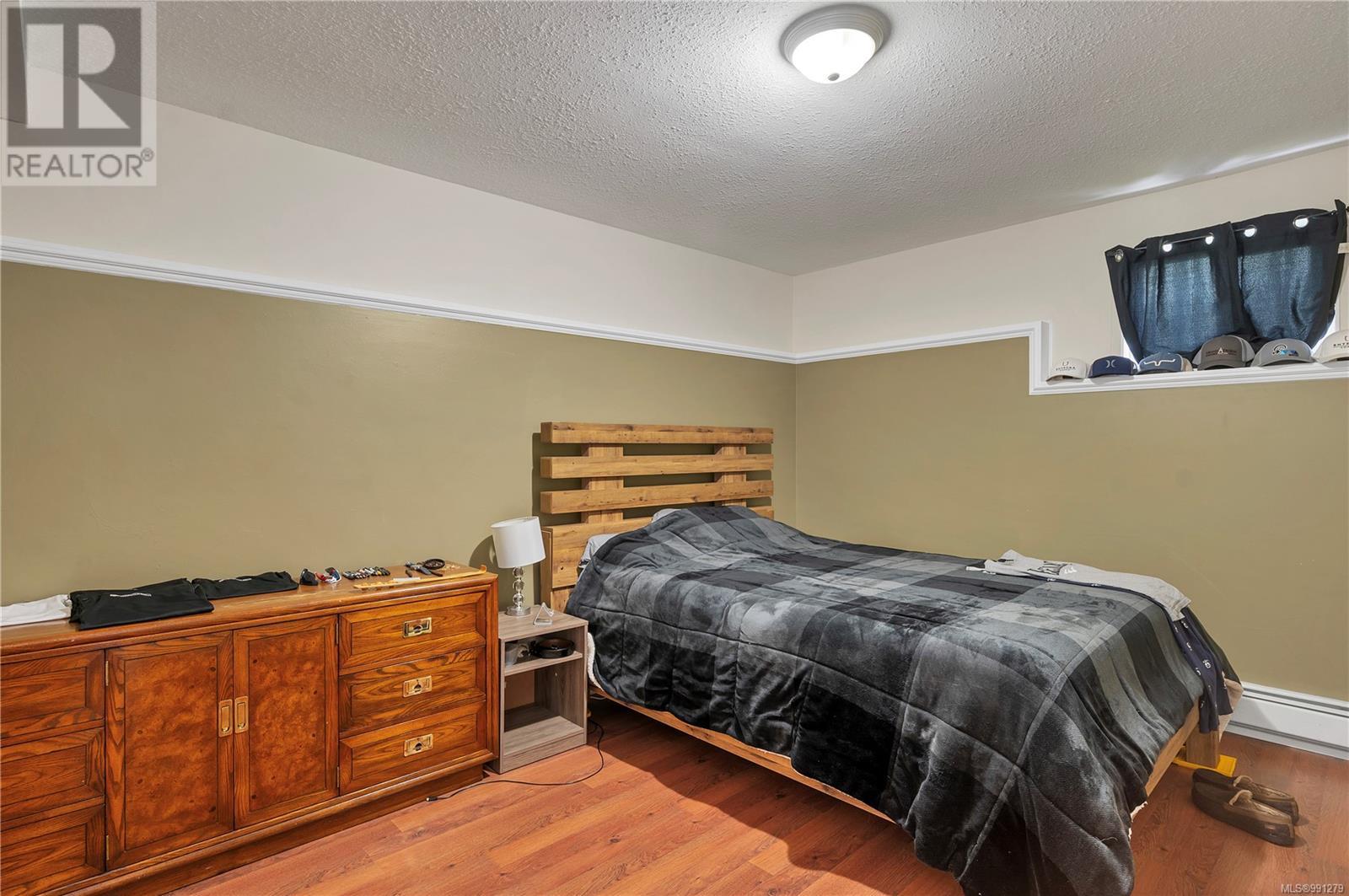 749 Bowen Dr, Campbell River real estate listing 991279