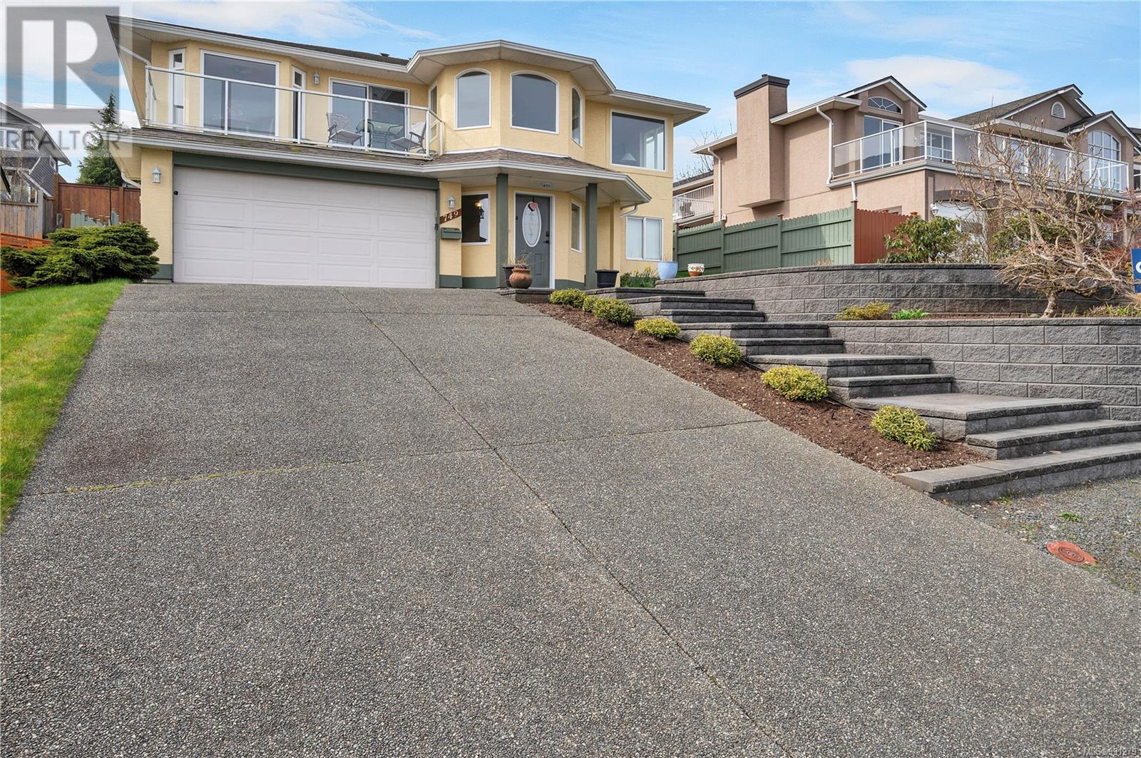 749 Bowen Dr, Campbell River real estate listing 991279