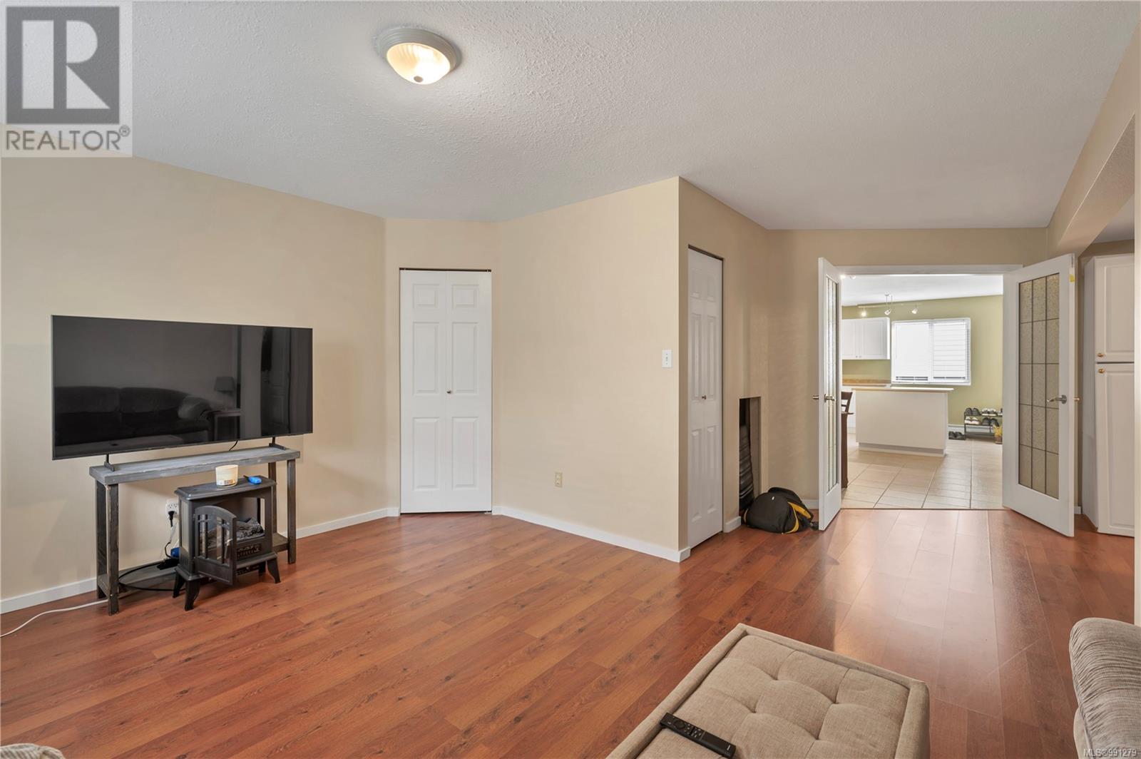 749 Bowen Dr, Campbell River real estate listing 991279