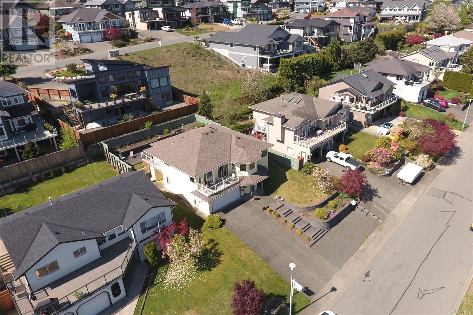 749 Bowen Dr, Campbell River real estate listing 991279