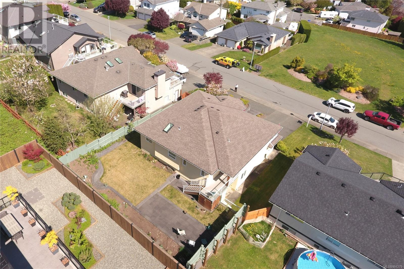 749 Bowen Dr, Campbell River real estate listing 991279