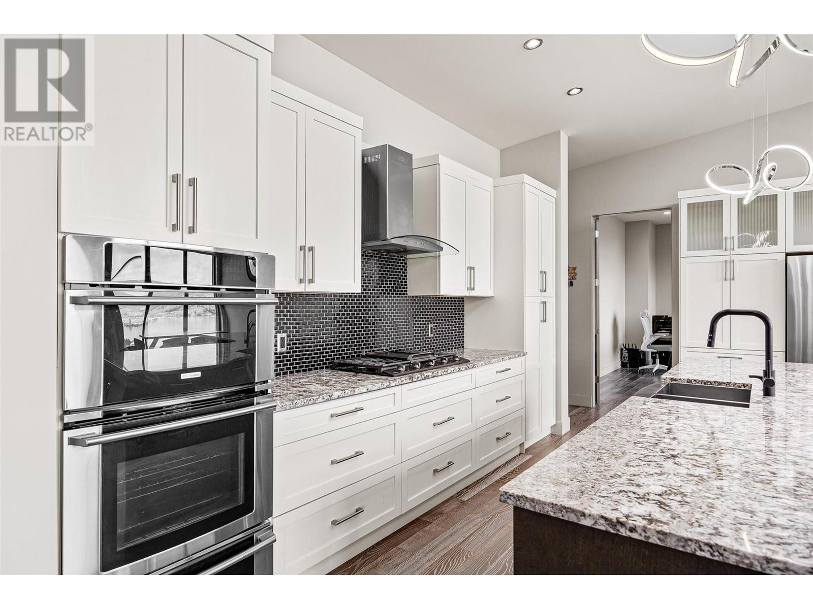  1789 Diamond View Drive, West Kelowna