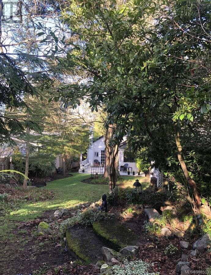 3249 Wicklow St, Saanich