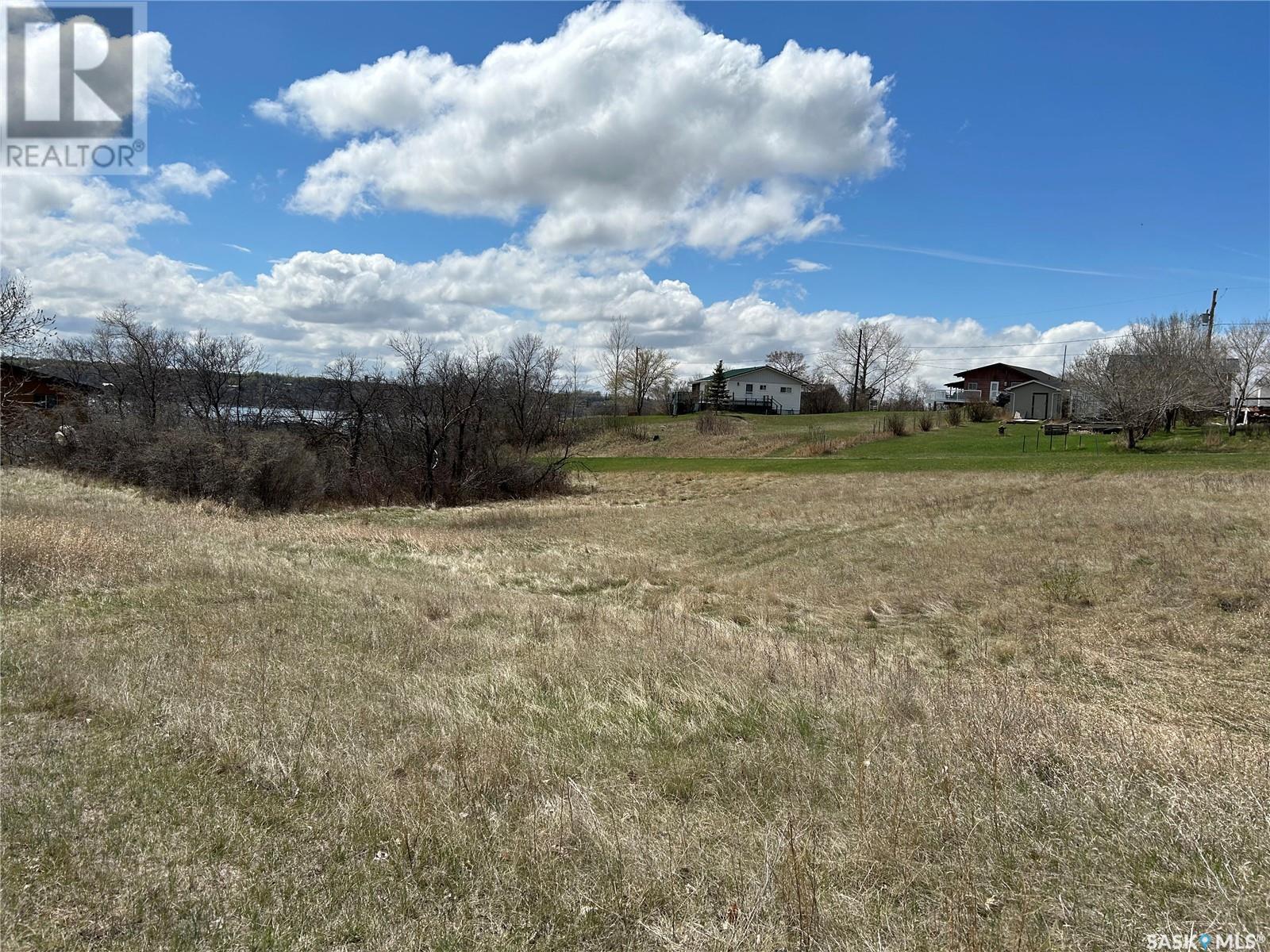 Photo 2 of 611 Zephyr Street, Saskatchewan Beach SK