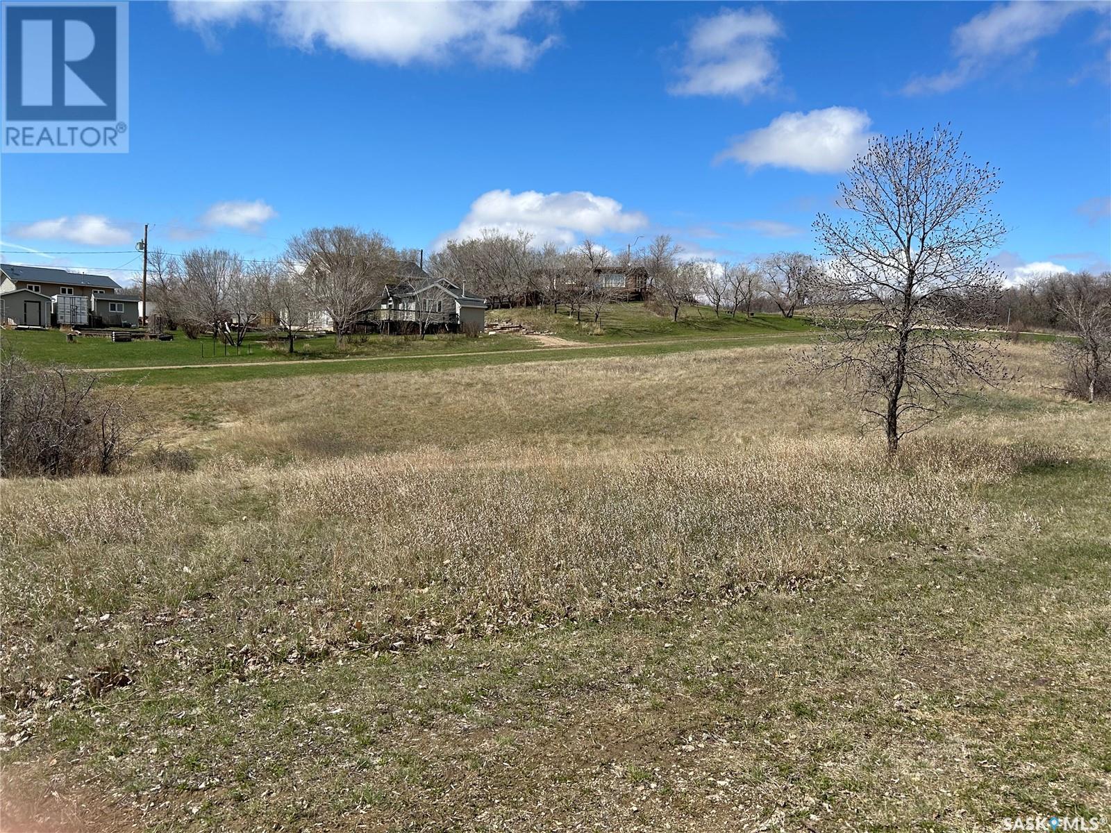 Photo 3 of 611 Zephyr Street, Saskatchewan Beach SK