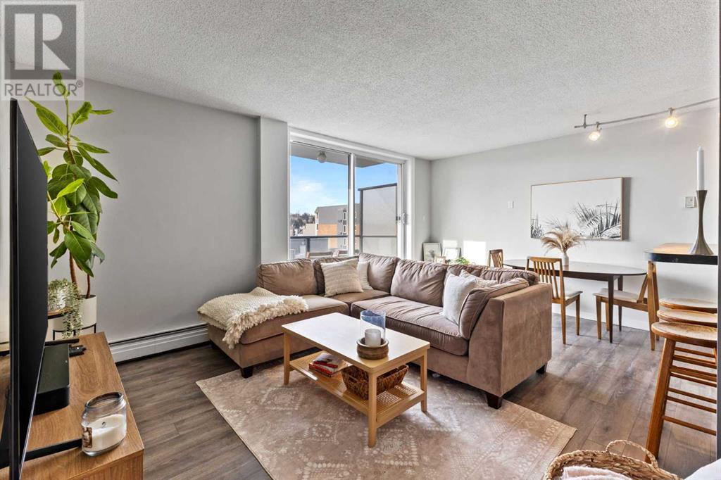 Single Family House for Sale in    Avenue SW Beltline Calgary 