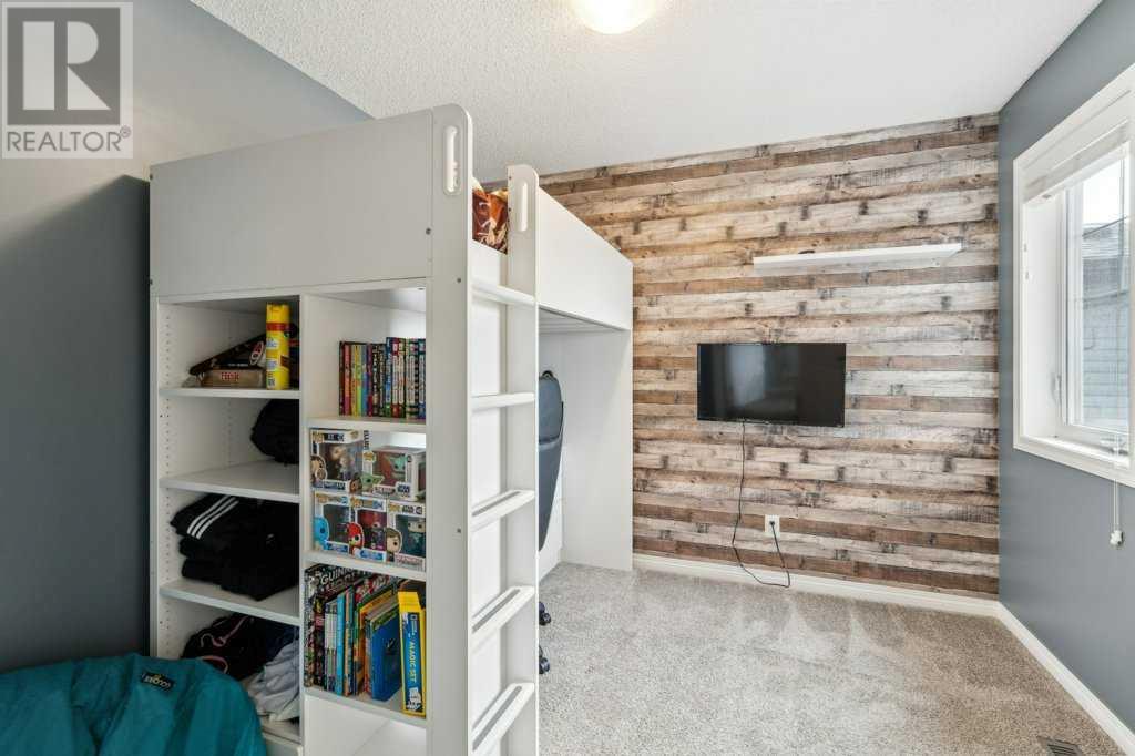 24 Paint Horse Crescent, Cochrane