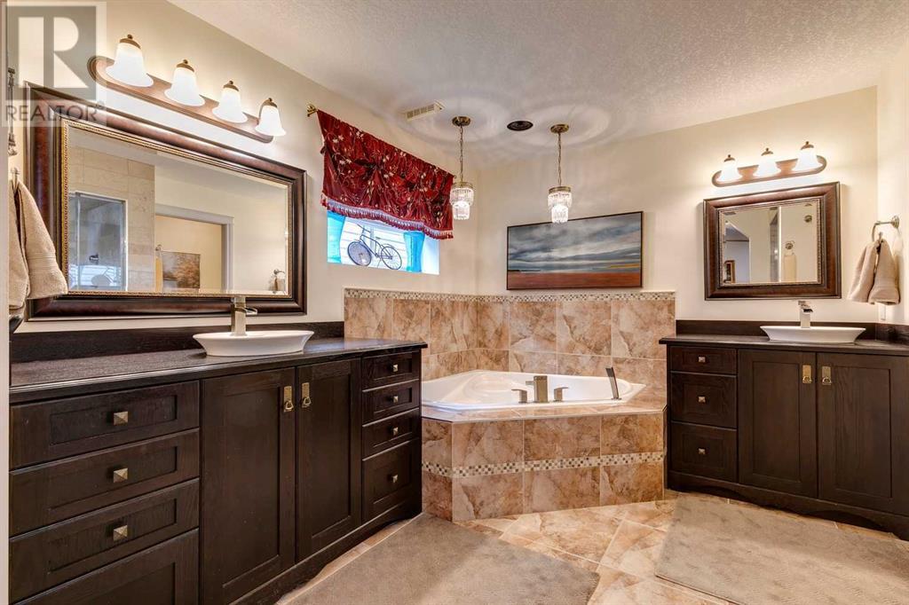 Single Family House Bi-level for Sale in  Citadel Hills Circle NW Citadel Calgary 