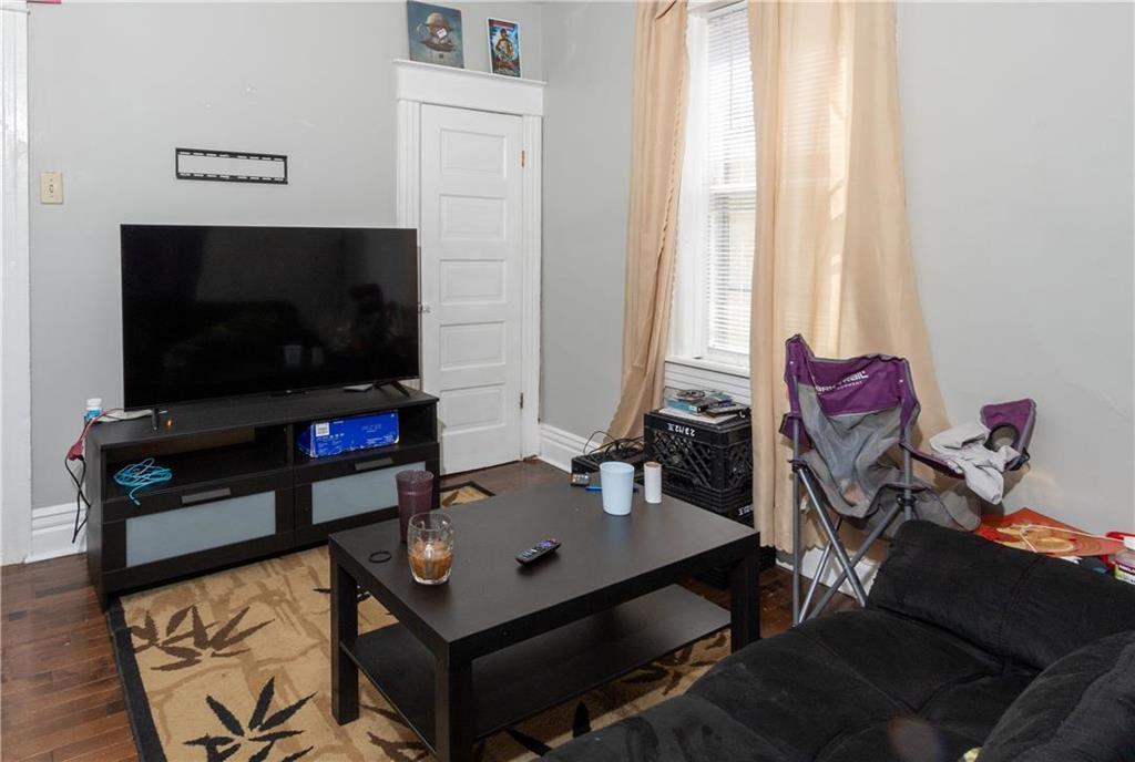 Photo 11 of 704 Victor Street, Winnipeg MB