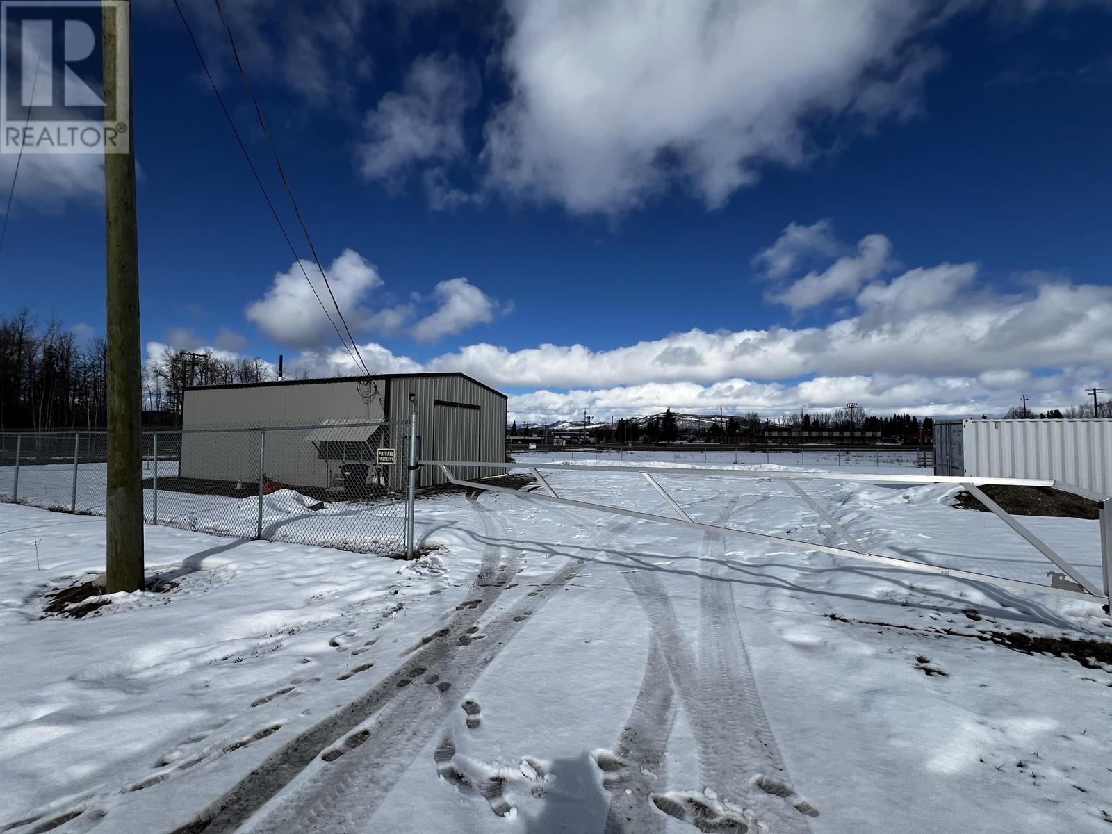 135 LANGLEY AVENUE, Fraser Lake