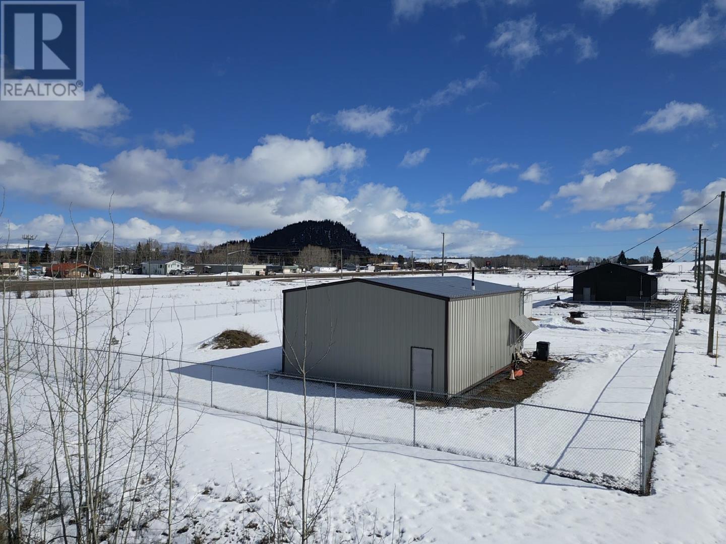 135 LANGLEY AVENUE - Photo 5 of 17, Fraser Lake, British Columbia