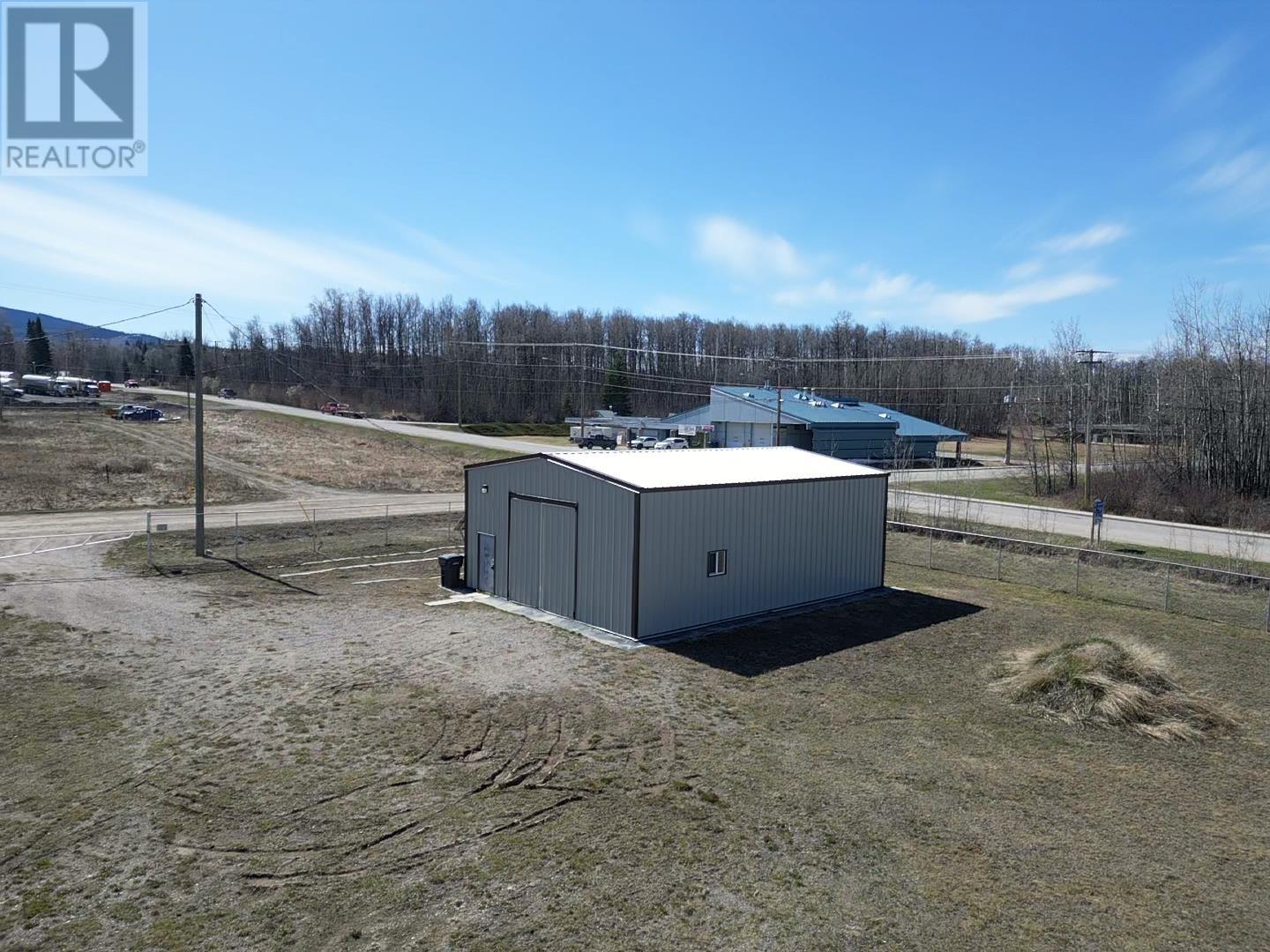 135 LANGLEY AVENUE - Photo 4 of 17, Fraser Lake, British Columbia