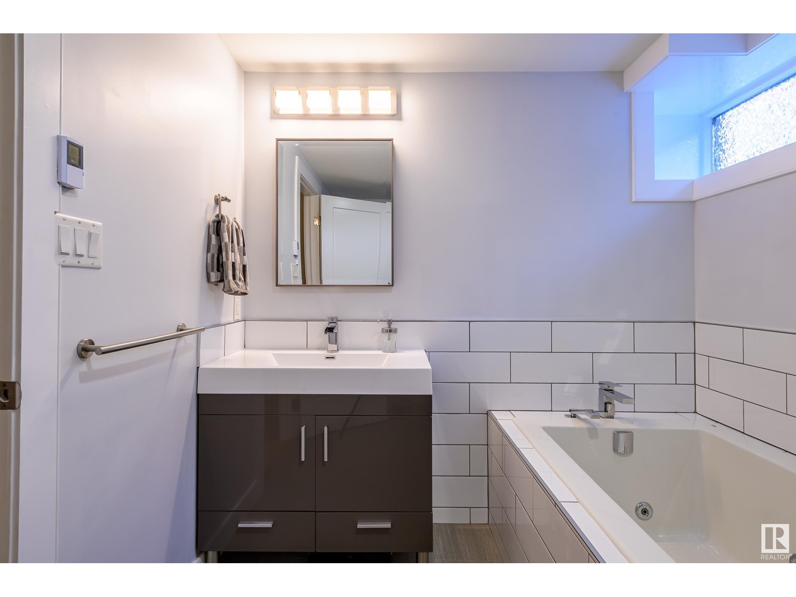 9330 146 ST NW NW, Edmonton