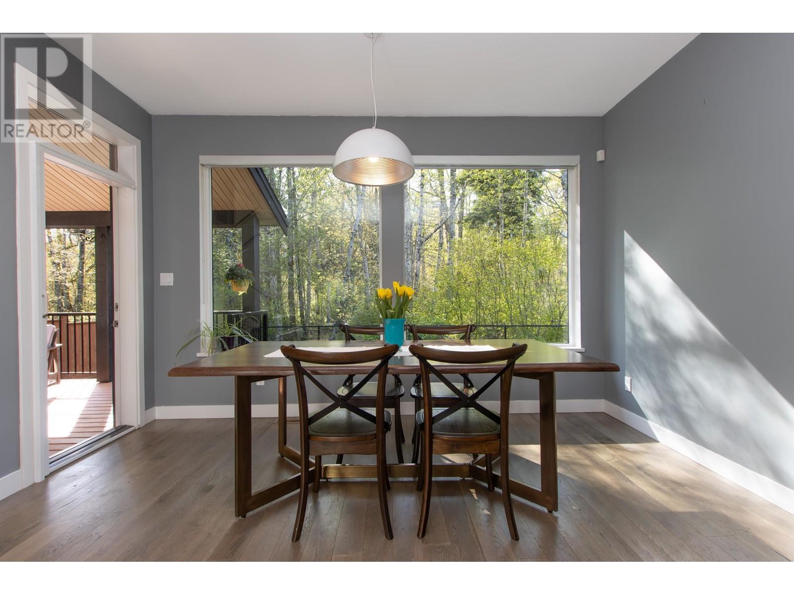 39271 FALCON CRESCENT, Squamish