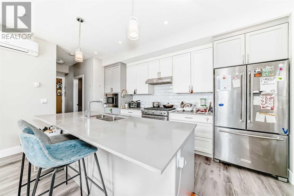 Single Family House Multi-level for Sale in    Avenue SW Scarboro Calgary 