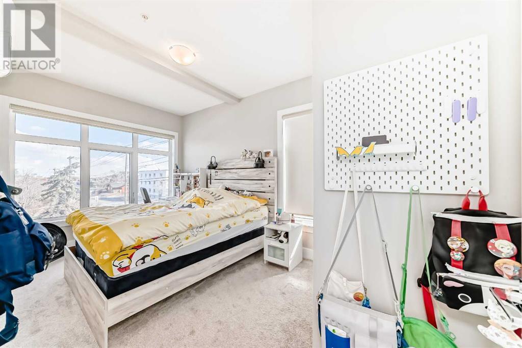 Single Family House Multi-level for Sale in    Avenue SW Scarboro Calgary 