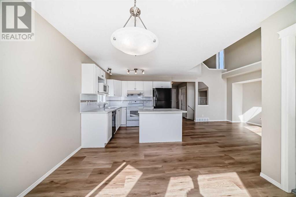 Single Family House for Sale in  Everstone Drive SW Evergreen Calgary 