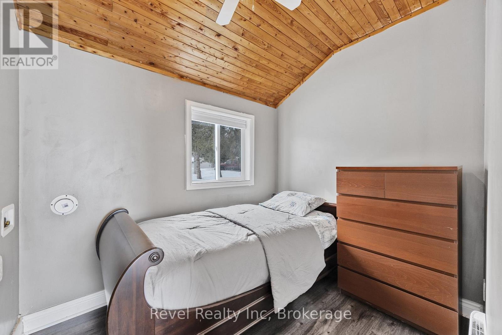 Photo 19 of 97 Maskinonge Road, Tay ON