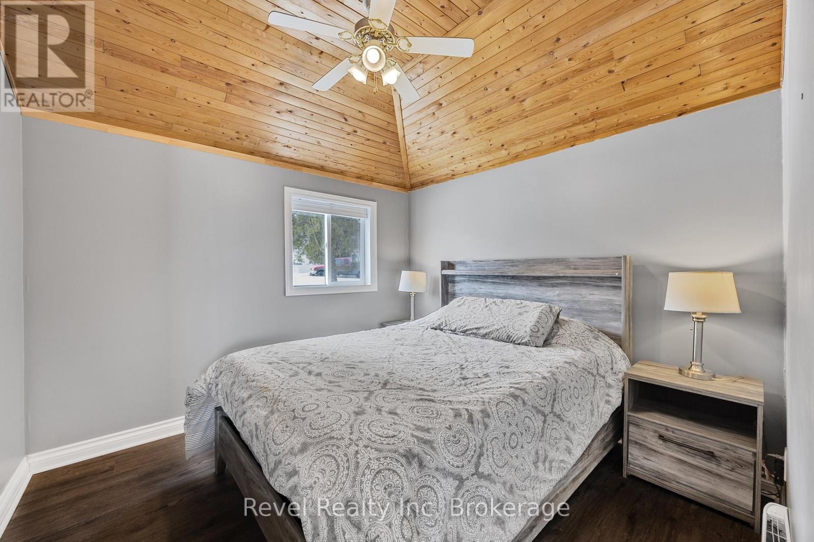 Photo 17 of 97 Maskinonge Road, Tay ON