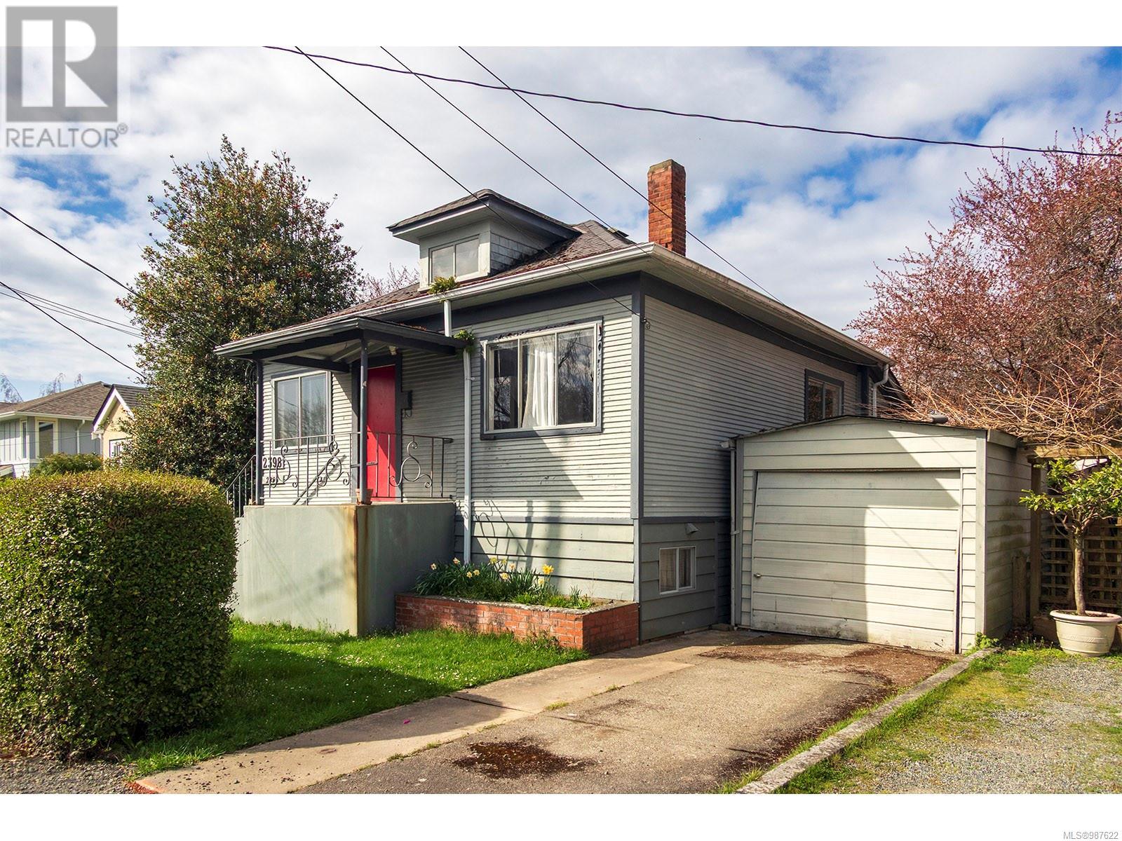 2398 Florence Street, Oak Bay
