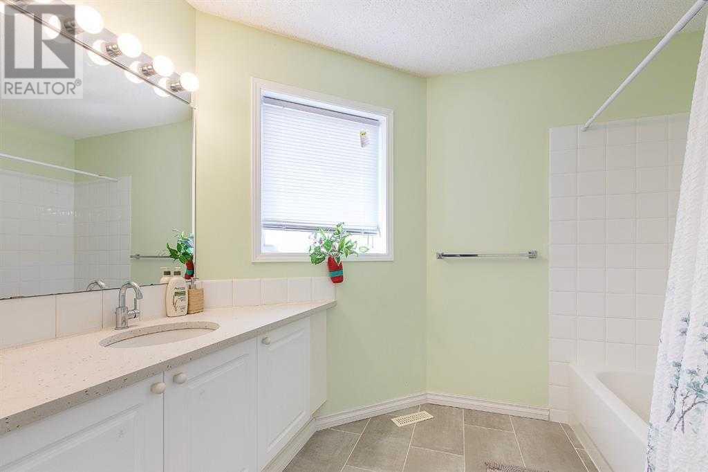 Single Family House for Sale in  Hidden Valley Drive NW Hidden Valley Calgary 