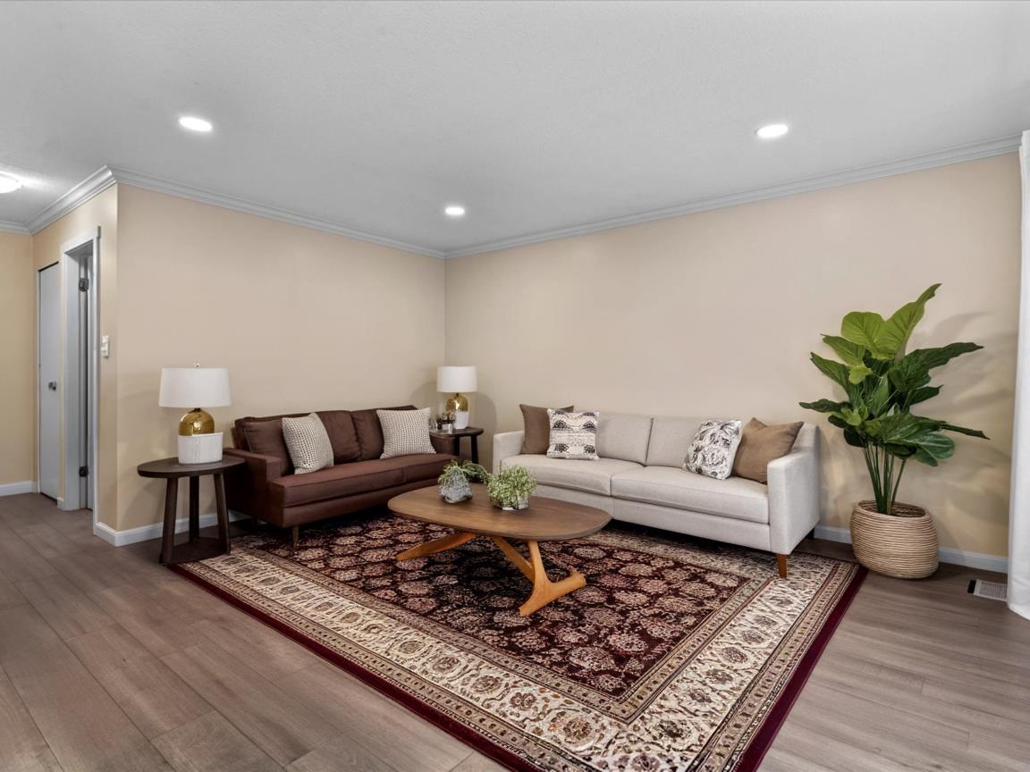 106 2853 W BOURQUIN CRESCENT, Abbotsford