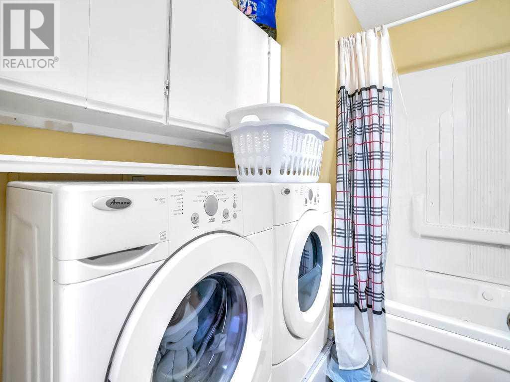 Single Family House Bi-level for Sale in  Falshire Close NE Falconridge Calgary 