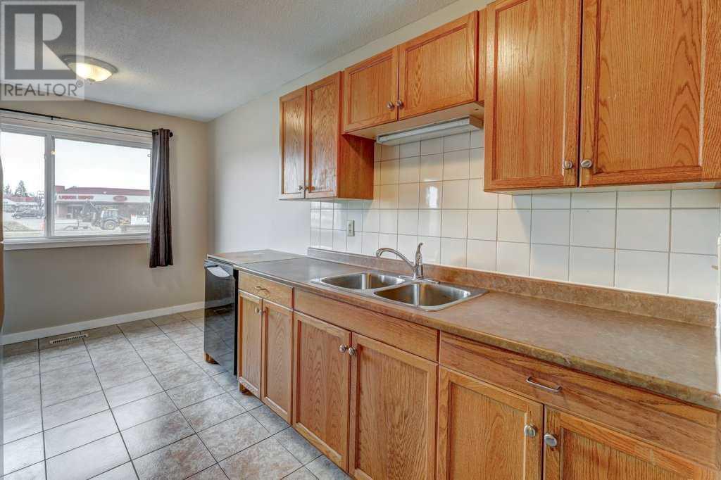 Single Family House for Sale in    Street NE Thorncliffe Calgary 
