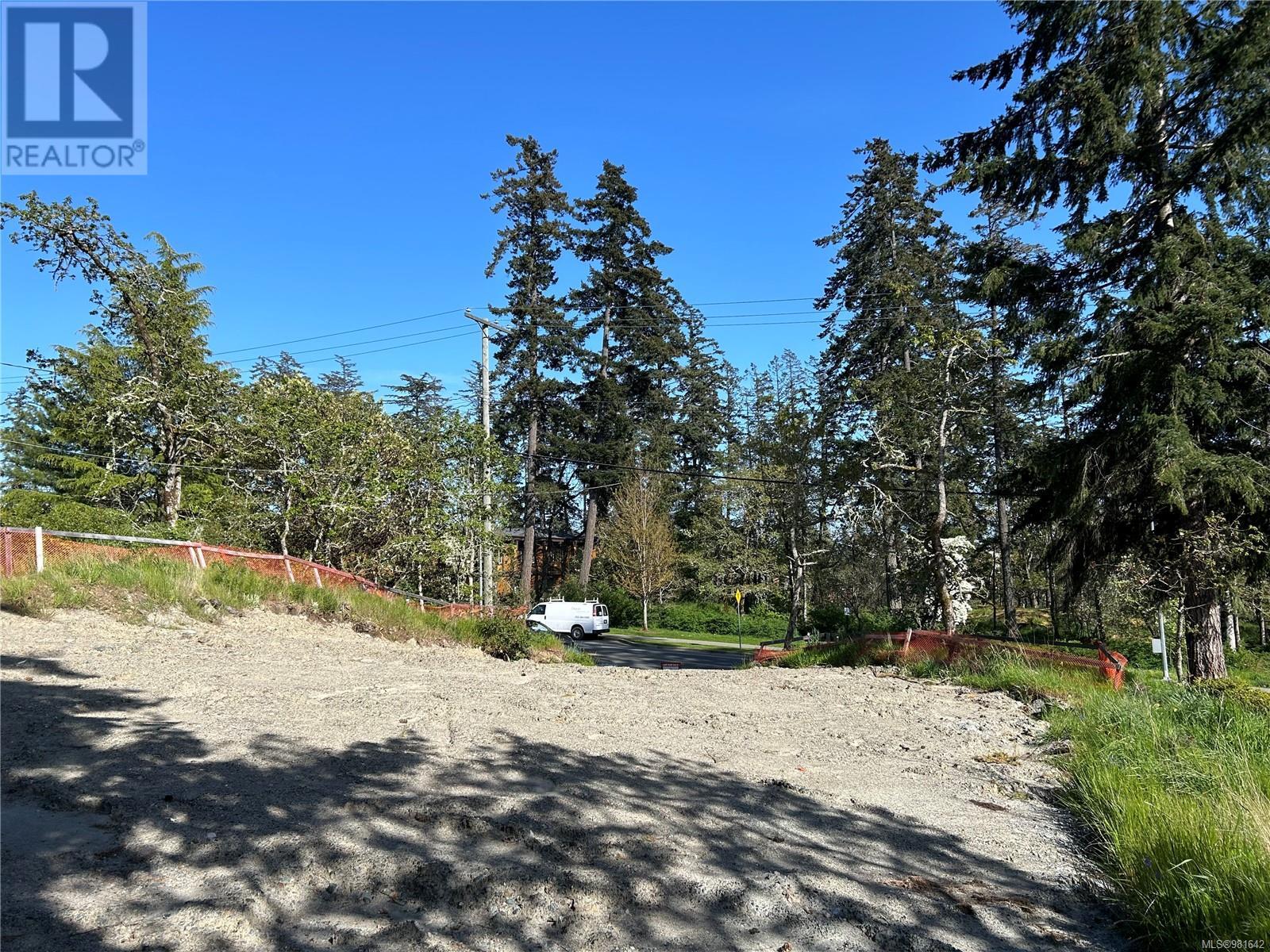 2204 Burnside Road West, View Royal
