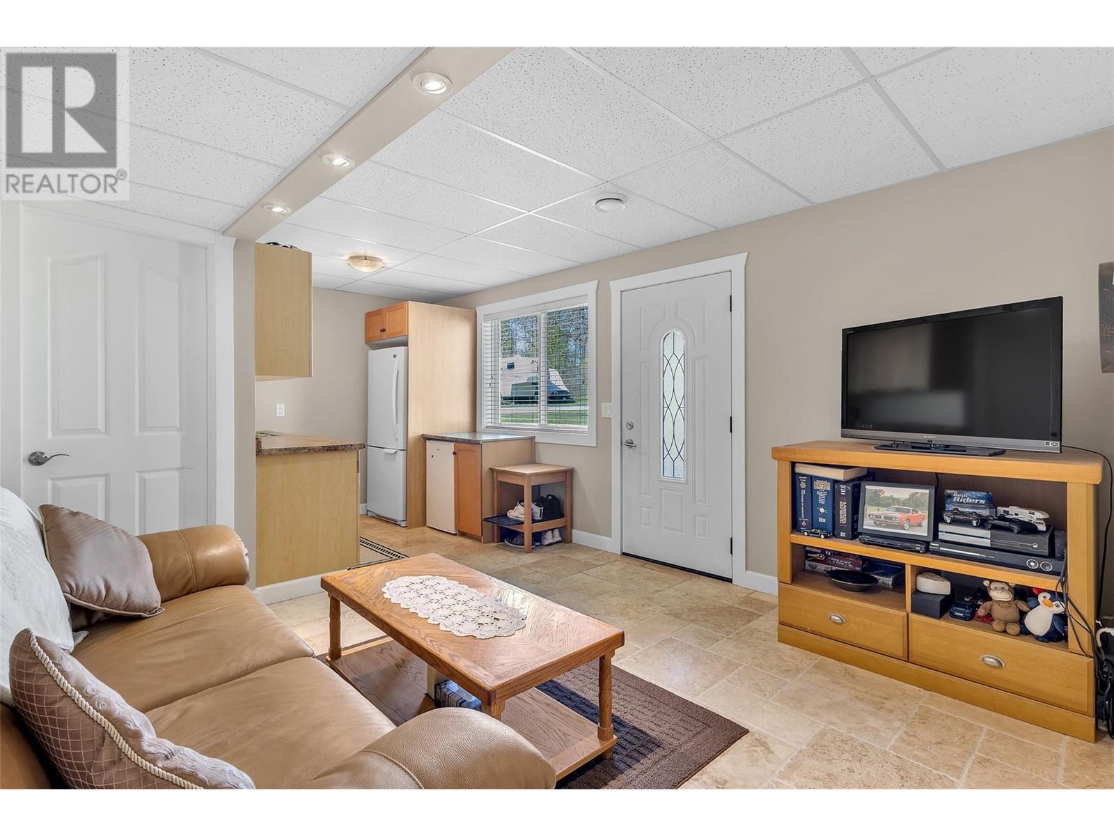  2058 Parsons Road, Kelowna