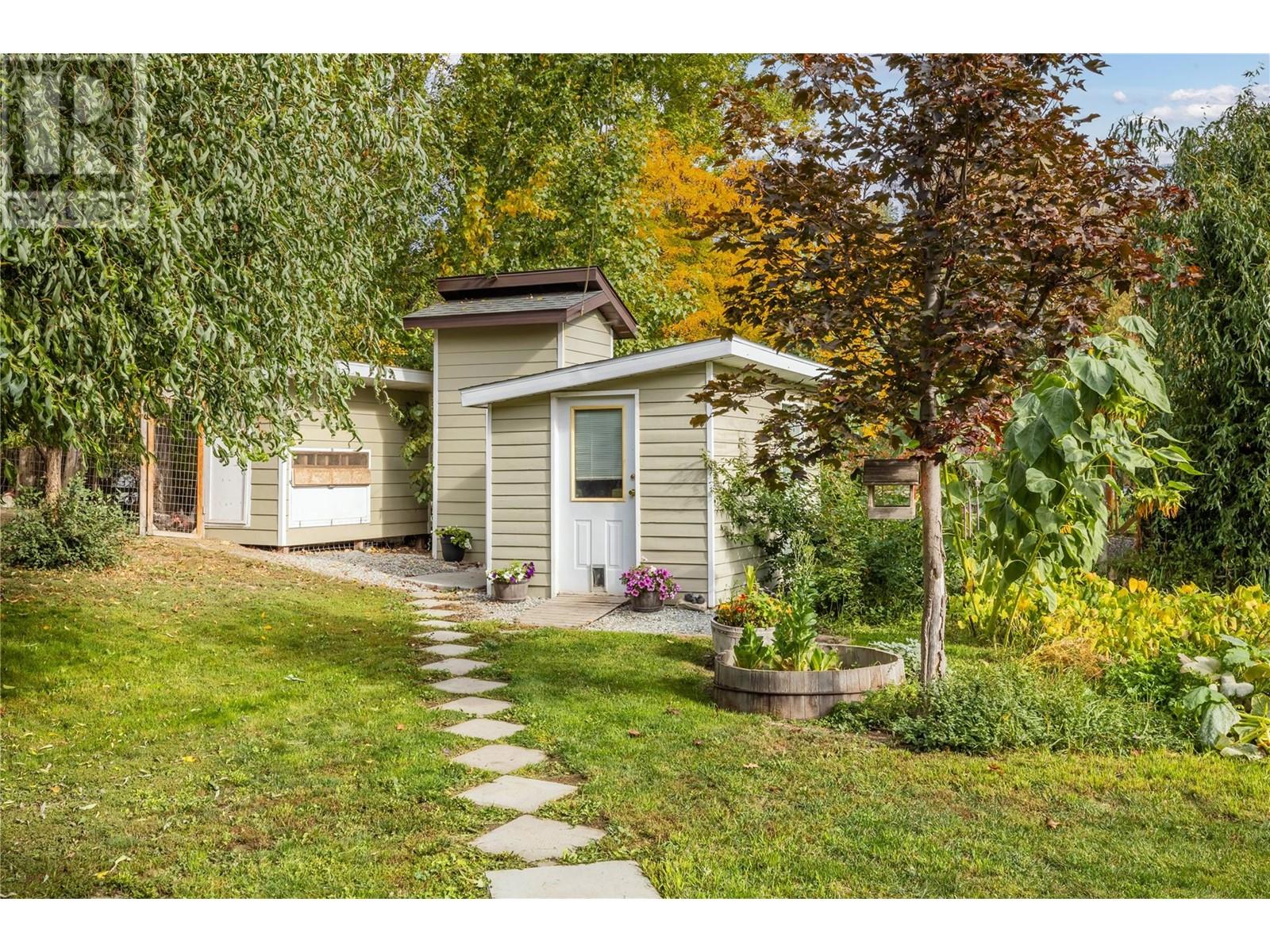  2058 Parsons Road, Kelowna