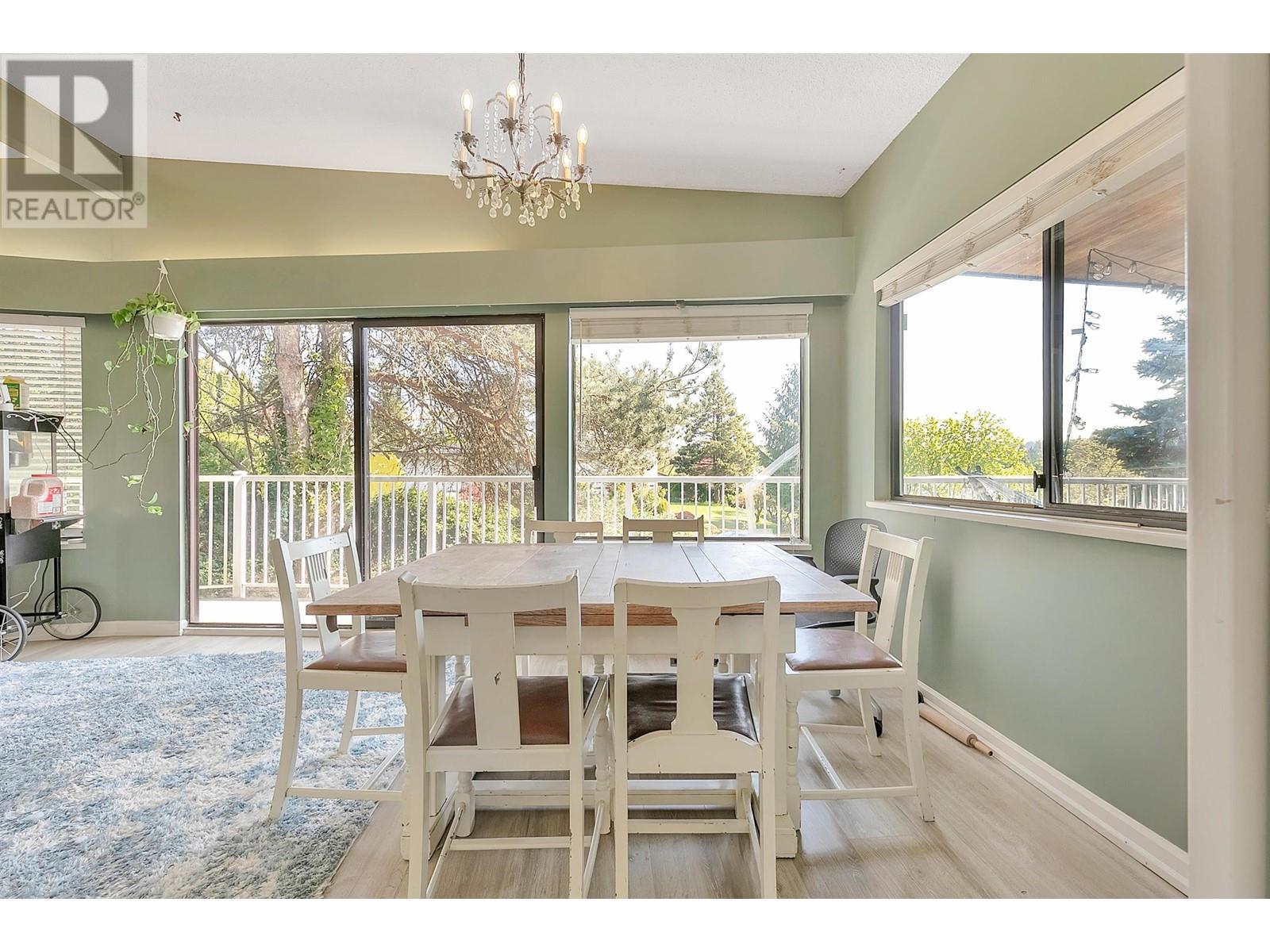 Photo 9 of 8071 Greenlake Place, Burnaby BC