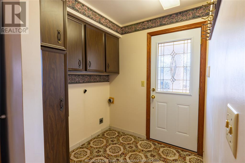 Photo 20 of 408 Mersea Rd 3, Leamington ON