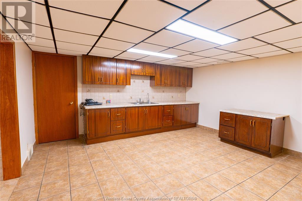 Photo 28 of 408 Mersea Rd 3, Leamington ON