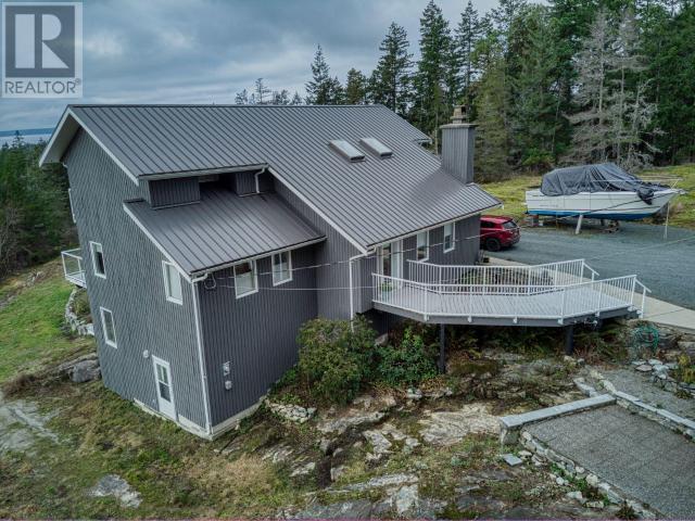 9117 KROMPOCKER RD, Powell River