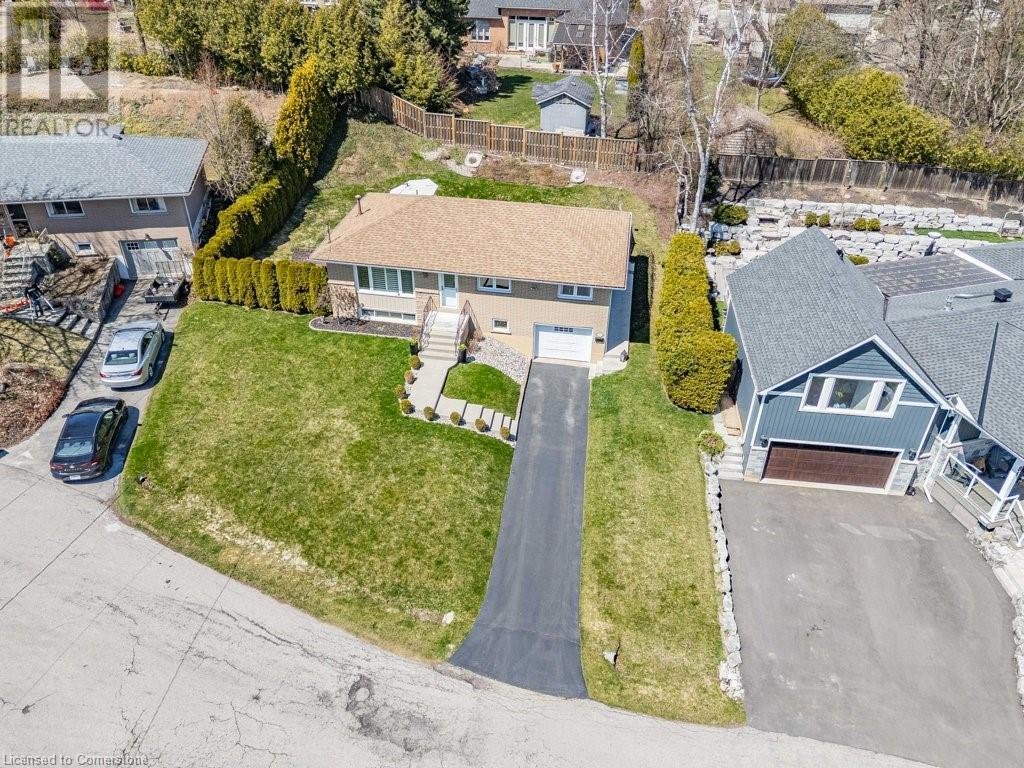 Photo 11 of 77 Hill Crest, Ancaster ON