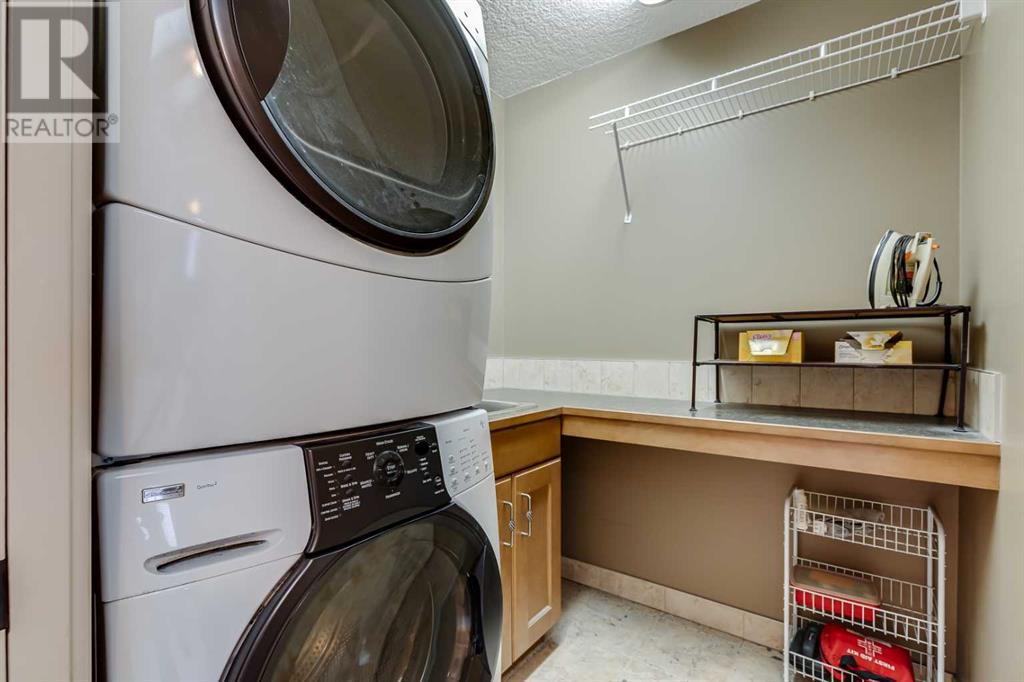 Single Family House for Sale in   Avenue NW Capitol Hill Calgary 