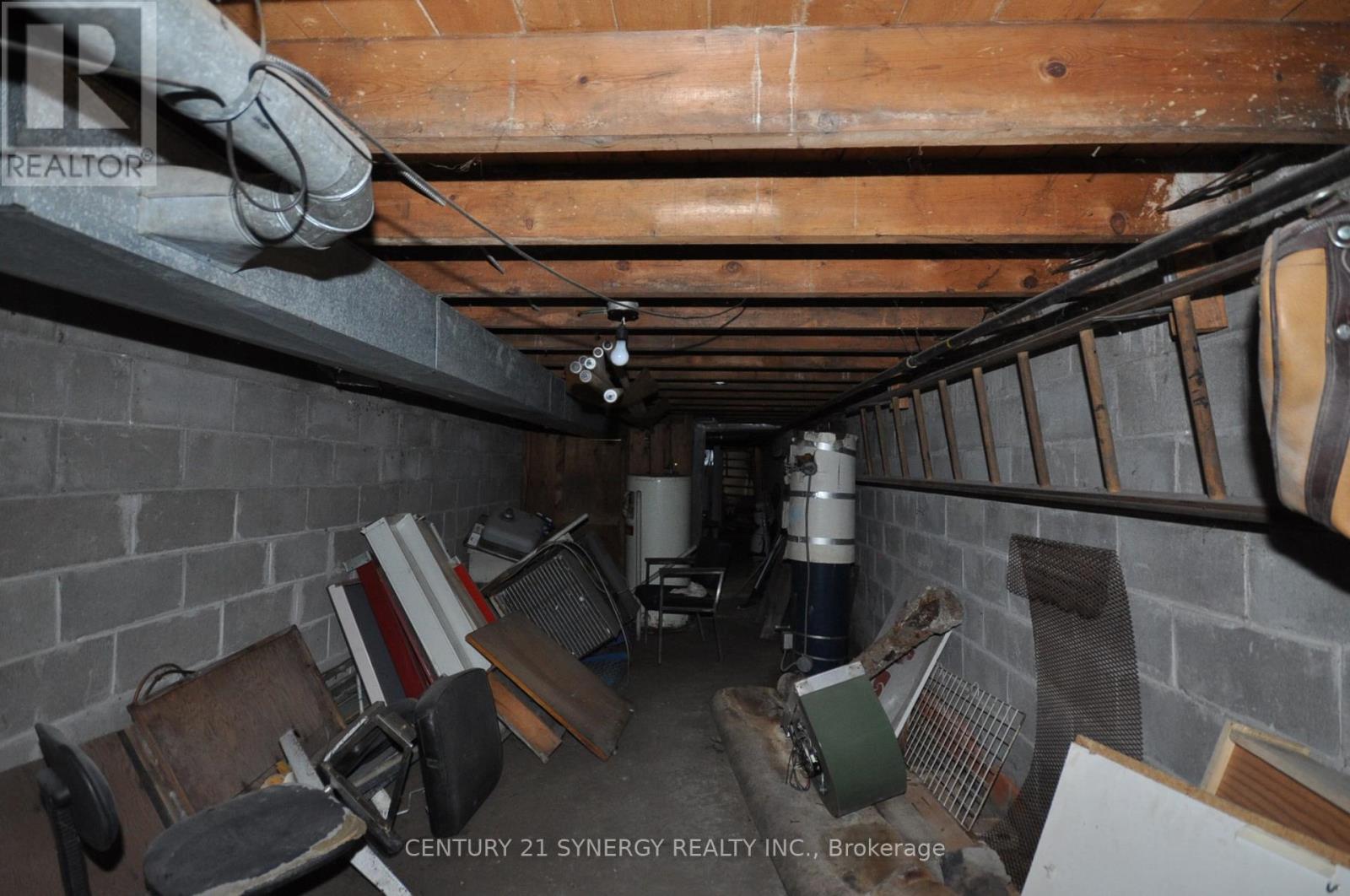 Photo 17 of 14 Beckwith Street N, Smiths Falls ON