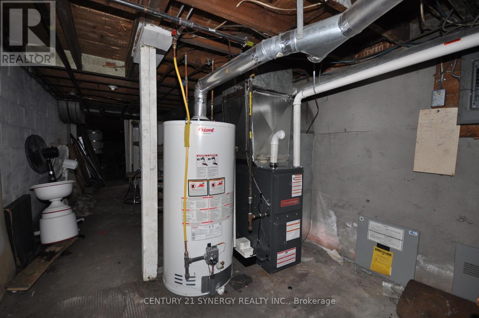 Photo 19 of 14 Beckwith Street N, Smiths Falls ON