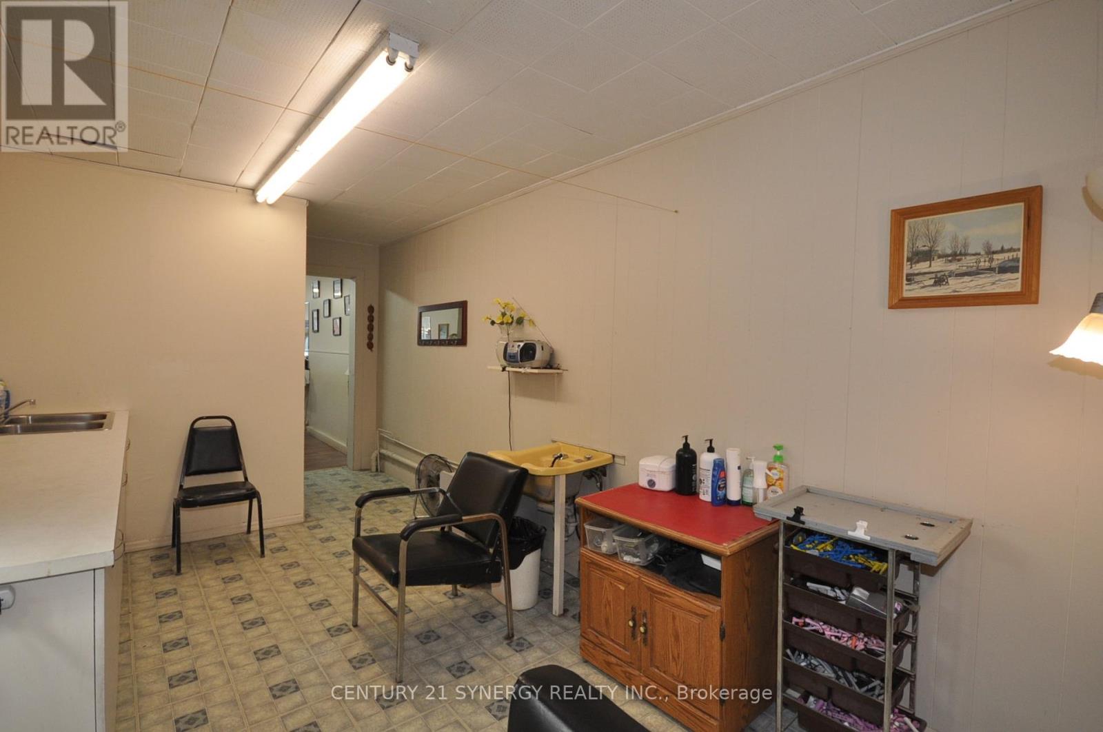 Photo 8 of 14 Beckwith Street N, Smiths Falls ON