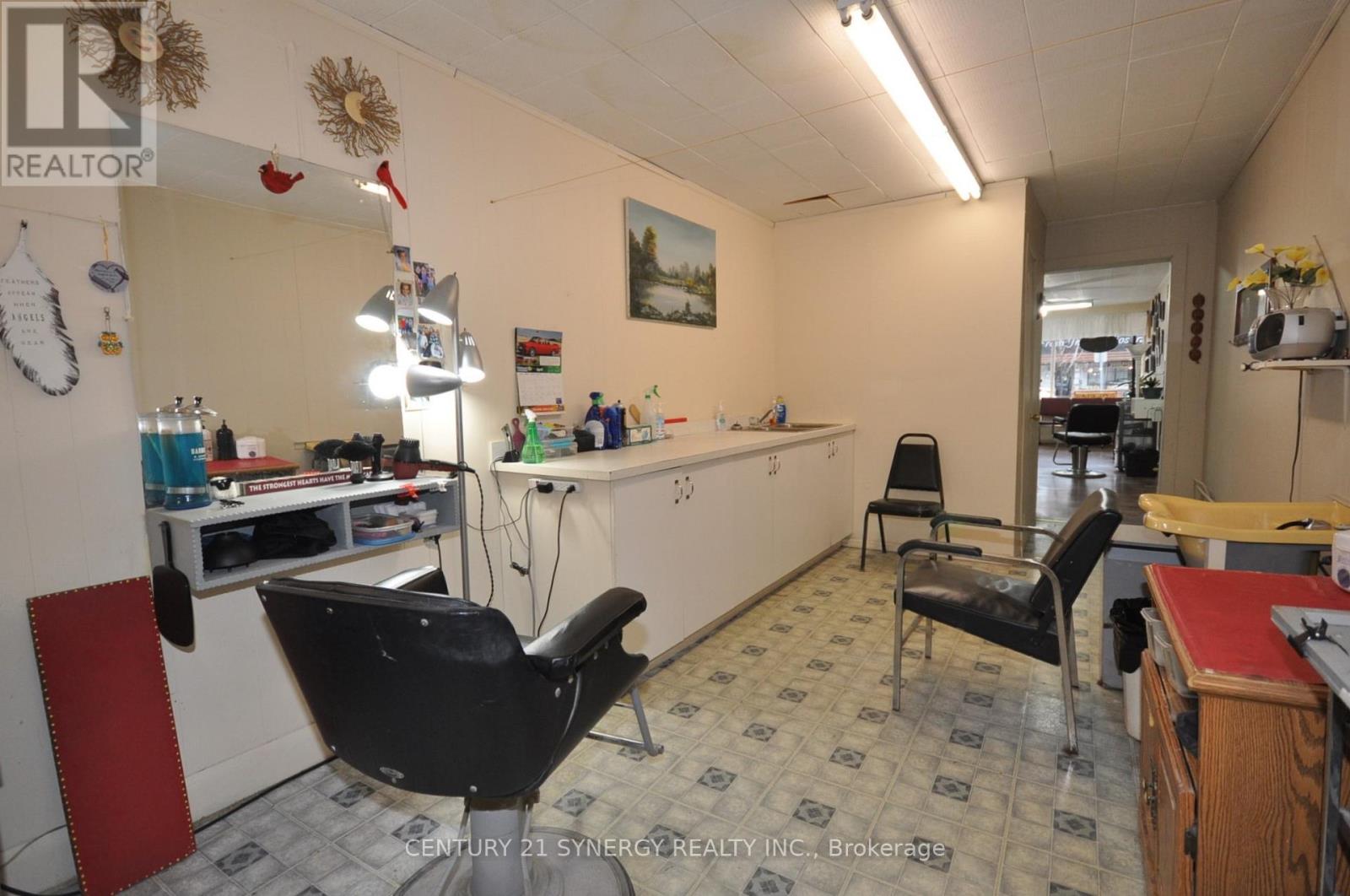 Photo 9 of 14 Beckwith Street N, Smiths Falls ON