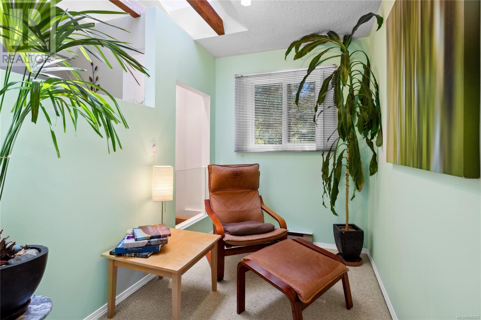 658 Martindale Rd, Parksville real estate listing 996423